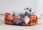 Touchdog 'Archi-Checked' Designer Plaid Oval Dog Bed - Red - Medium